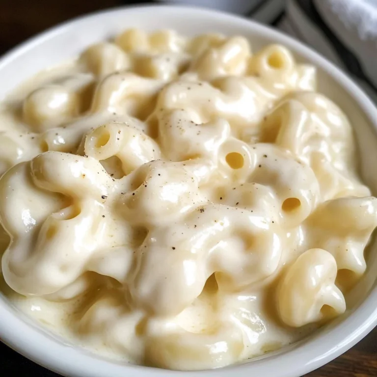 White Cheddar Mac and Cheese (Panera Copycat)